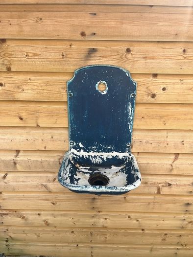 Antique Cast Iron Enamelled Water Fountain
