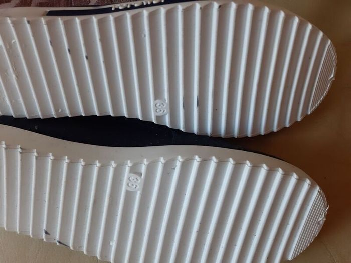 ladies flat shoes