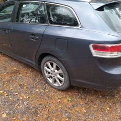 Breaking Avensis 2.0d d4d estate
