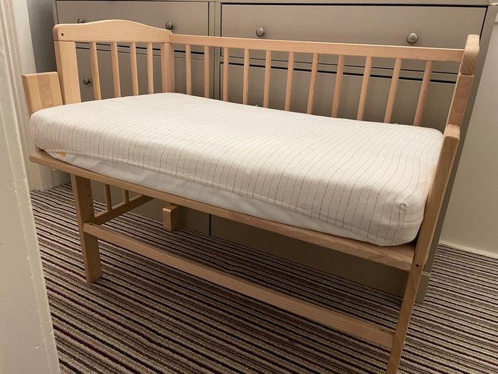 Beautiful wooden co-sleeper (mattress included if you wish)