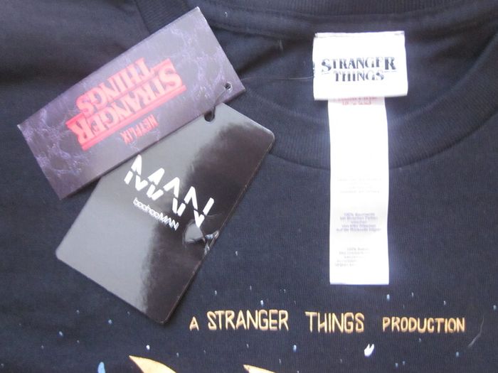 New Netflix Stranger Things Demogorgon t-shirt
