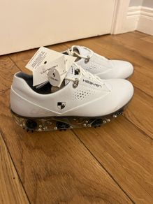 golf shoes