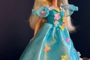 1995 Mattel Songbird Barbie Doll Incomplete