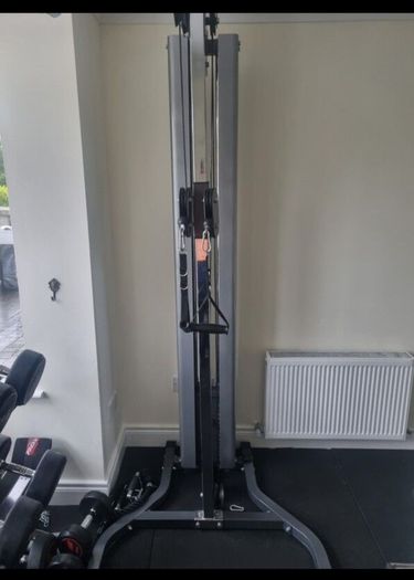 Cable machine