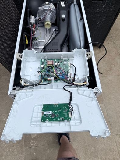 Glow worm gas boiler.