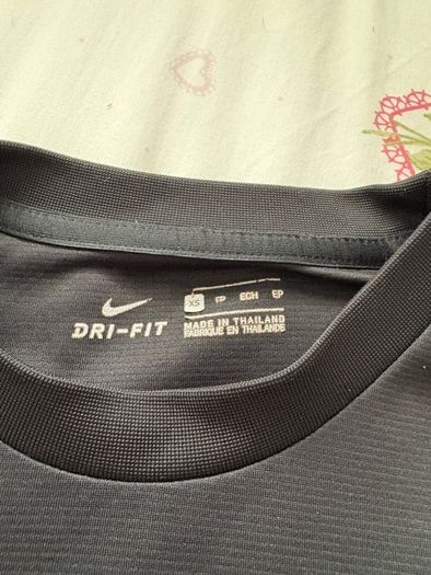 mens nike t shirt