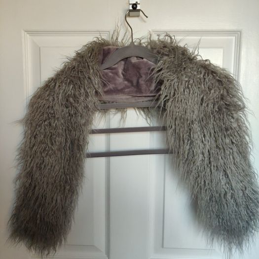 Fur collar, like new
