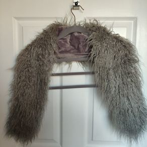 Fur collar, like new