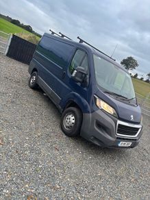151 Peugeot Boxer van