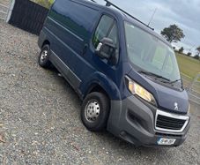 151 Peugeot Boxer van