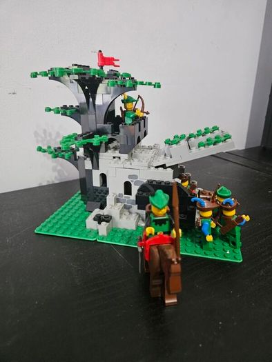 lego Camouflaged Outpost 6066