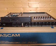 Tascam DP-32SD 32-Track Digital Portastudio