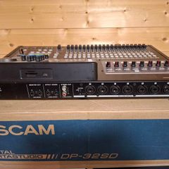 Tascam DP-32SD 32-Track Digital Portastudio