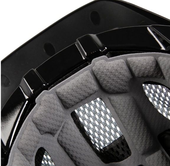 Hummvee Plus Cycling Helmet - Black