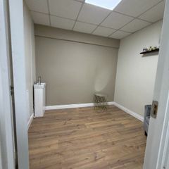Treatment Room To Rent