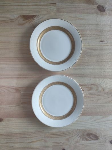 2PC Royal Classics gold gilded bone-China plates 8Inch