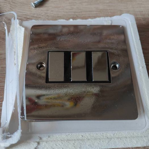 Flat 3 Gang switch, Satin Chrome