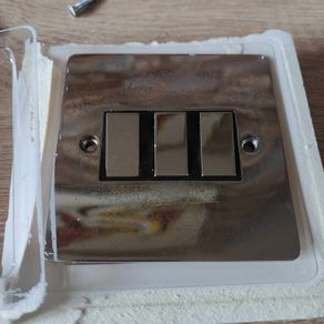 Flat 3 Gang switch, Satin Chrome