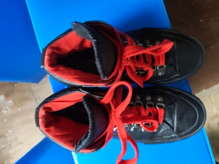 Converse trainers
