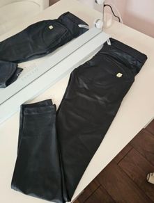 FREDDY wet look pants