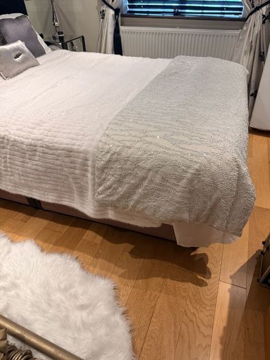 King size bed and mattress for quick sale