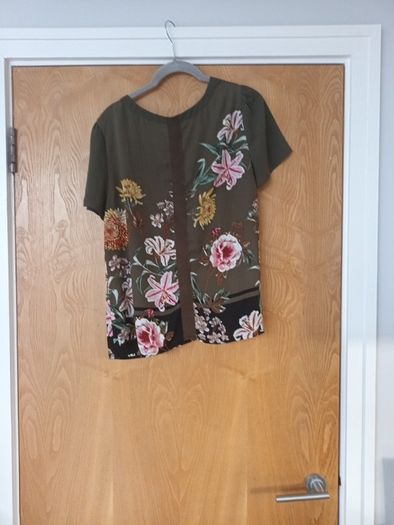 Bundle  Of Ladies Dresses,  Trousers & Jumpers & 1 Blouse. 8  Items.  S. 14