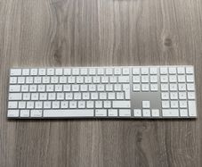 Apple Magic Keyboard with Numeric Keypad (A1843)