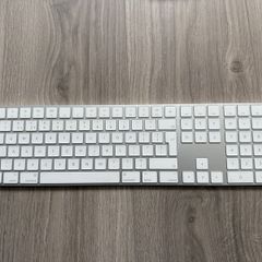 Apple Magic Keyboard with Numeric Keypad (A1843)