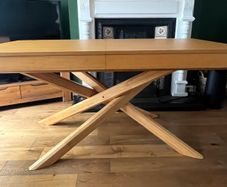 Brand new Laura James oak dining table