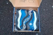 Size 7 rollers blades basket street flyer