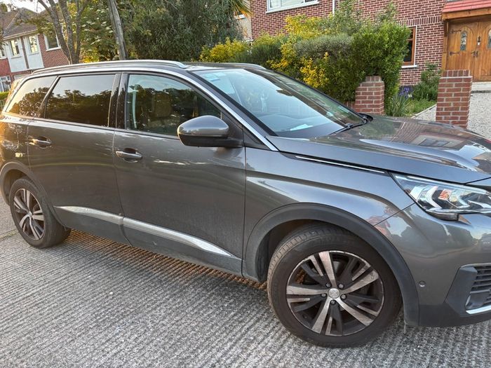 2020 Peugeot 5008