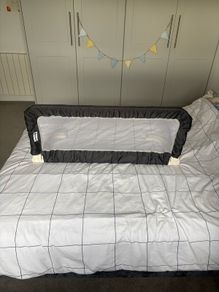 Bed rail for kids x2