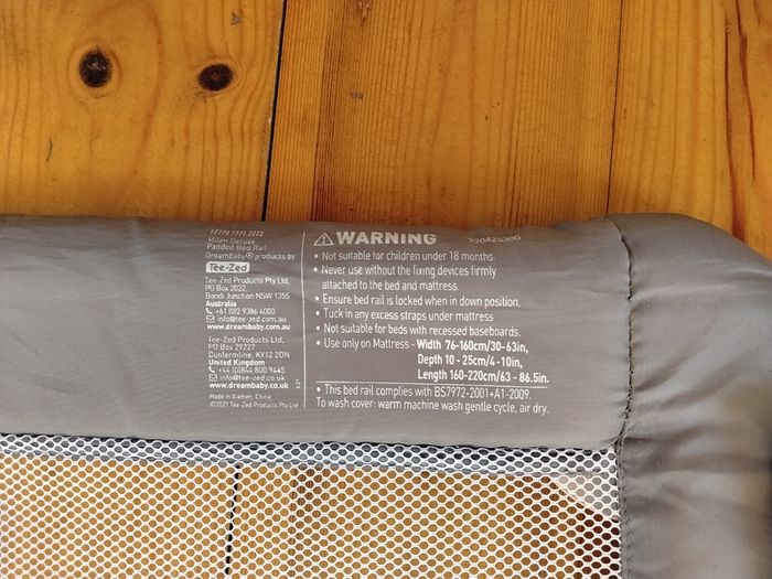 Bed rail. Dreambaby milan deluxe padded