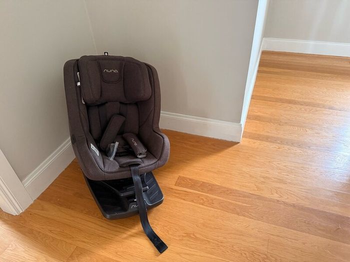 2 Child car seats