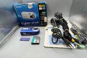Sony CyberShot DSC-P100 5.1MP Digital Camera Carl Zeiss Lens - Full Kit - Blue