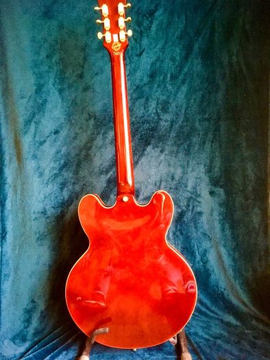 Epiphone Riveria