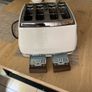4 slice toaster Image 4