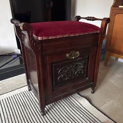 Vintage piano stool