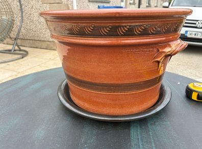 Kiltrea Pottery planter
