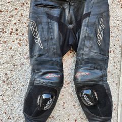 UK Size 36 RST TracTech Evo leather pants
