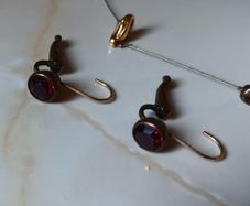 Garnet Earing & Necklace set with bag (costume)