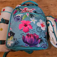 Next Picnic bag NEW with 4 person utensils, picnic blanket and wine carrier