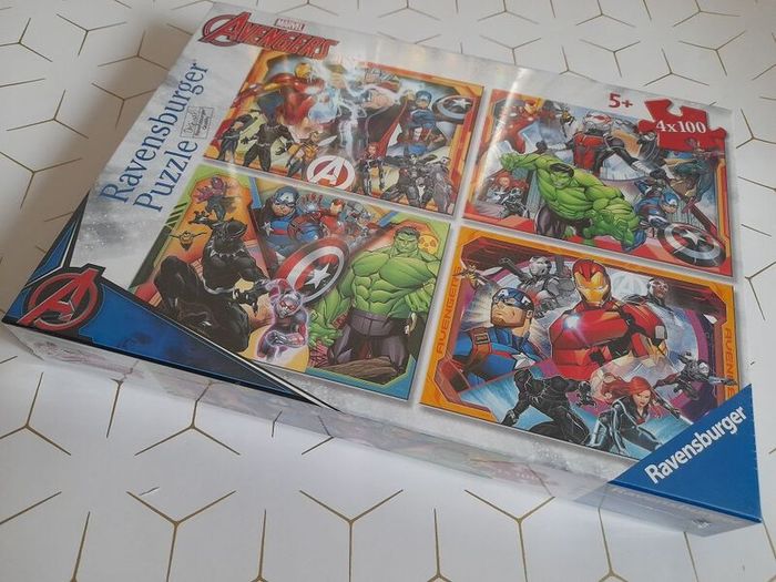 NEW Ravensburger Marvel Avengers Assemble 4 x 100 Piece Bumper