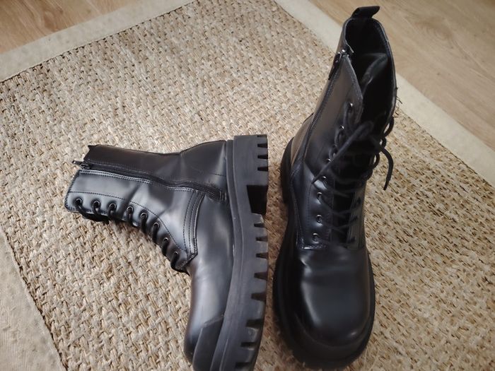 Black Chunky Boots  Size 7