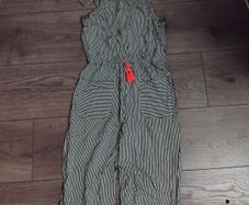 Girls junpsuit 9 to 10 yrs