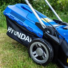 Hyundai Battery Powered Lawnmower