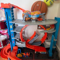 Hotwheels Ultimate Garage