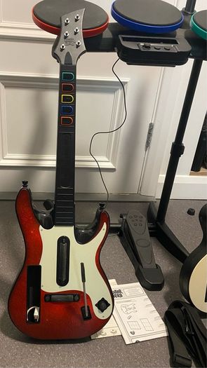 READ Wii Band Hero Guitar Nintendo