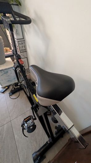 spinning exercise bike
