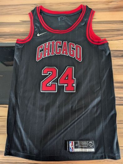 chicago bulls basketball jersey adult small